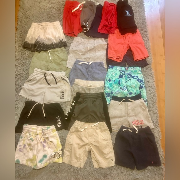 Boys 100+ Pc Lot of Name Brand Clothing- Size 5/6, Polo, H&M, Nike, Jordan, MK - Picture 14 of 16
